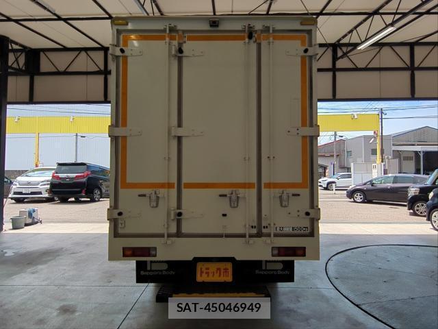 MITSUBISHI FUSO CANTER 2016-10 8363091-13
