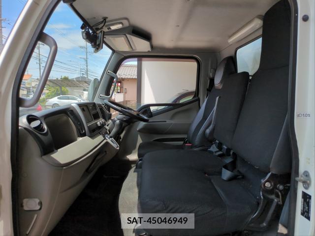 MITSUBISHI FUSO CANTER 2016-10 8363091-5