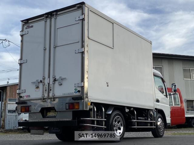 MITSUBISHI FUSO CANTER 2011-09 8363865-1