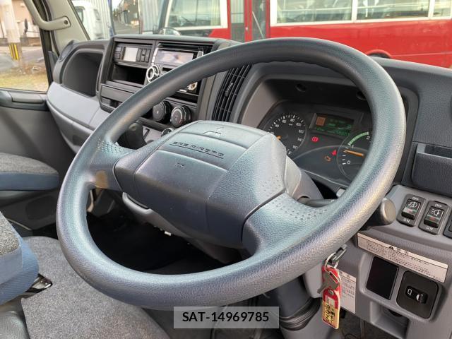 MITSUBISHI FUSO CANTER 2011-09 8363865-18