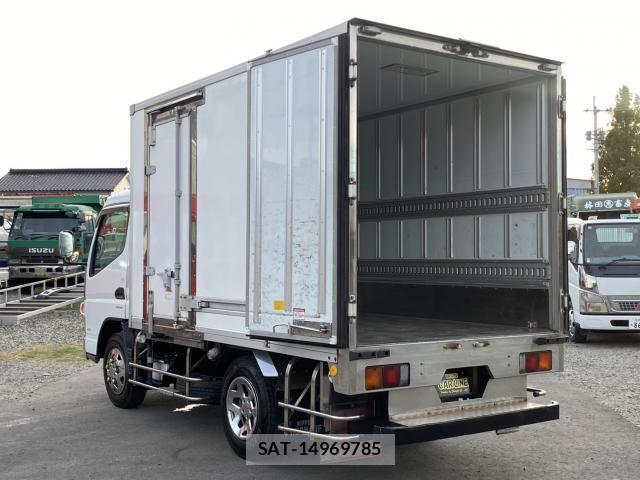 MITSUBISHI FUSO CANTER 2011-09 8363865-9