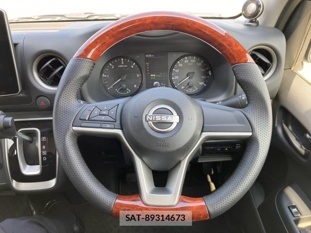 Nissan Caravan 2022-12 8361431-3