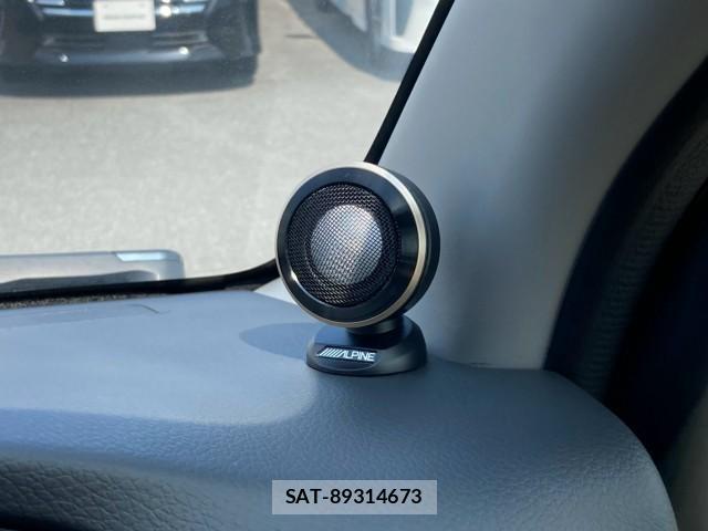 Nissan Caravan 2022-12 8361431-6