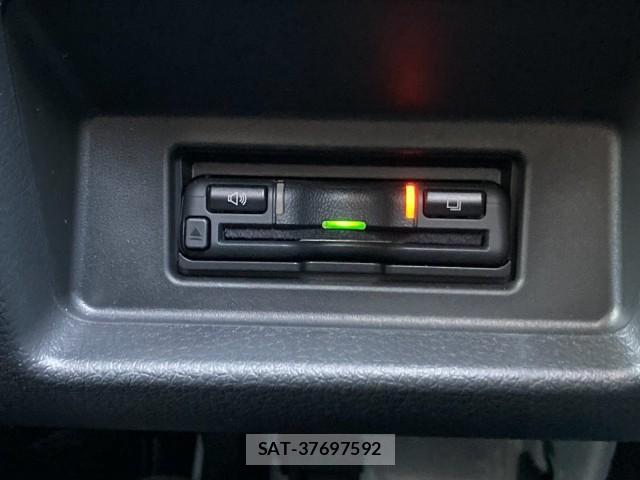 Nissan Caravan 2022-12 8361432-12