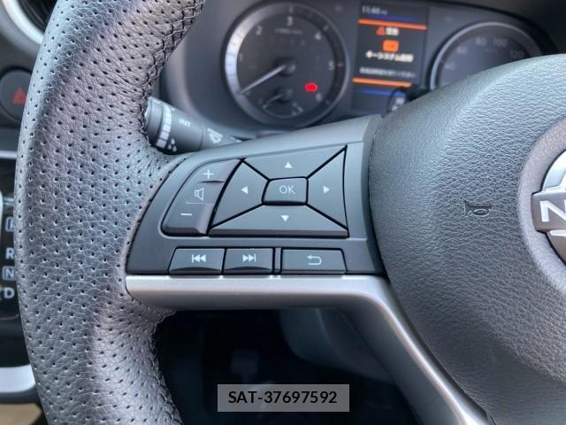 Nissan Caravan 2022-12 8361432-13