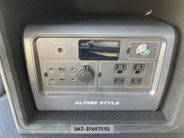 Nissan Caravan 2022-12 8361432-7