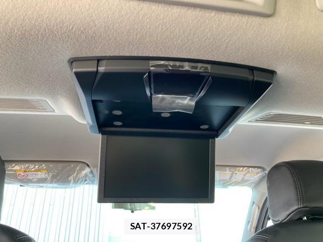 Nissan Caravan 2022-12 8361432-9