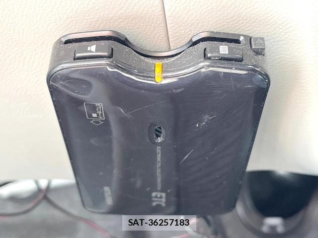 Mazda CAROL 2015-02 8361734-4