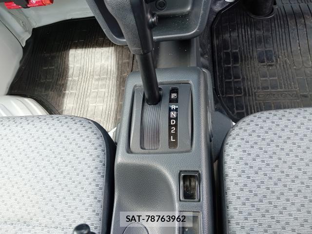 Suzuki CARRY TRUCK 2023-03 8360619-12