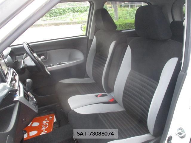 Daihatsu CAST 2015-09 8363643-4