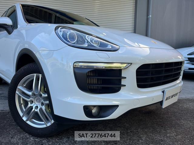 Porsche CAYENNE 2018-06 8361905-4