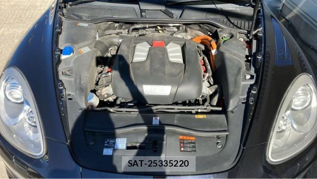 Porsche CAYENNE 2014-03 8362226-7