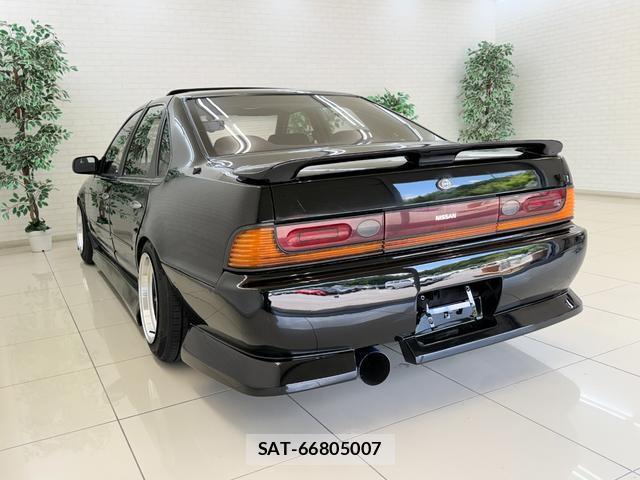 Nissan CEFIRO 1989-06 8362953-10