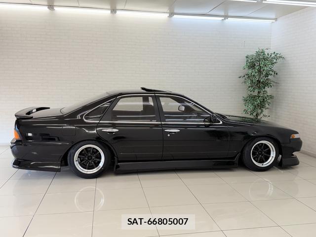 Nissan CEFIRO 1989-06 8362953-11