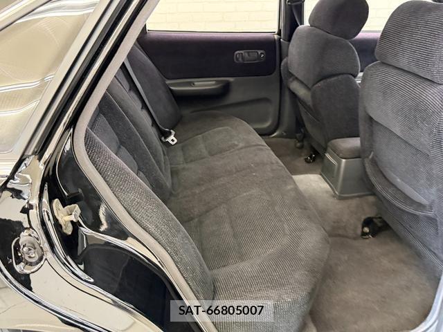 Nissan CEFIRO 1989-06 8362953-6