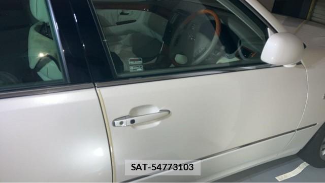 Toyota CELSIOR 2005-10 8362195-3