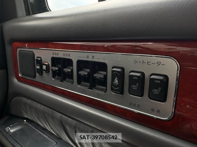 Toyota CENTURY 2003-12 8362438-12