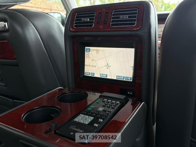 Toyota CENTURY 2003-12 8362438-15