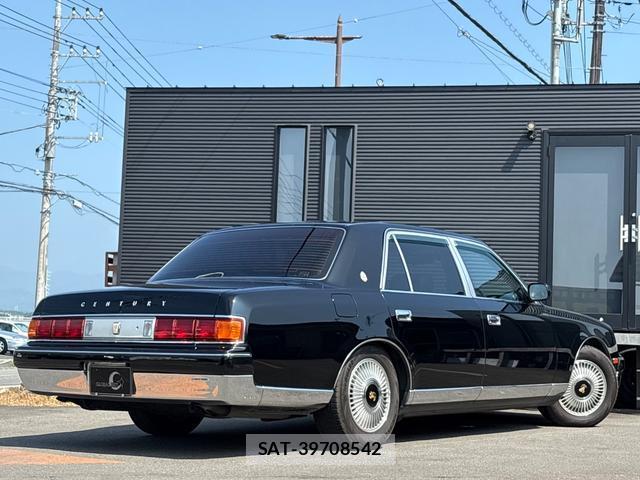Toyota CENTURY 2003-12 8362438-5