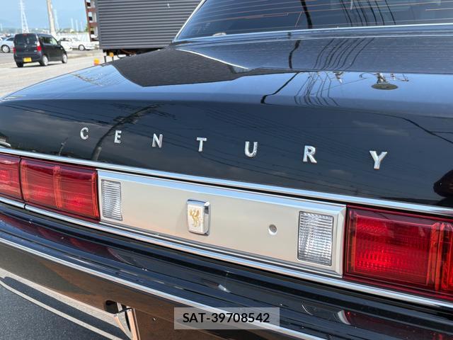 Toyota CENTURY 2003-12 8362438-6