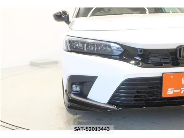 Honda CIVIC 2023-09 8360682-16