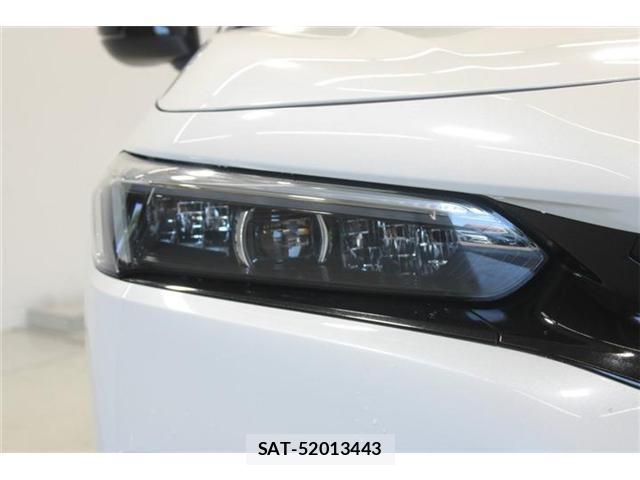 Honda CIVIC 2023-09 8360682-17