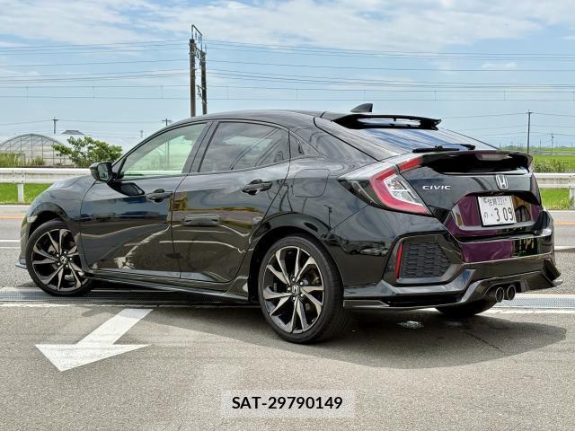 Honda CIVIC 2019-06 8360823-3