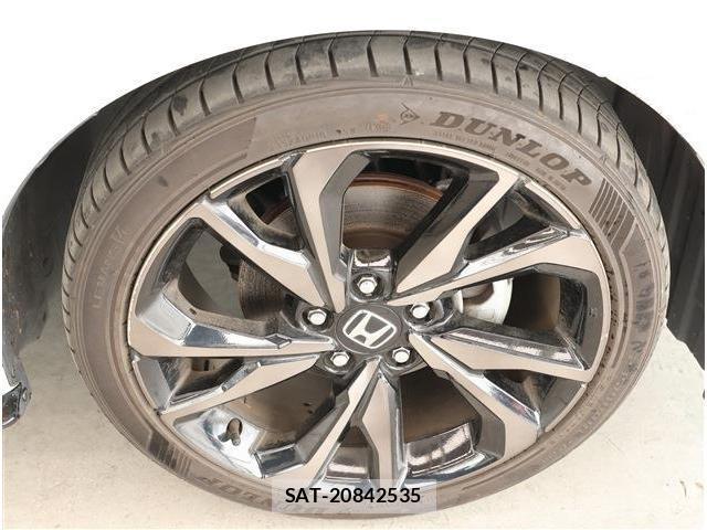 Honda CIVIC 2018-04 8361037-8