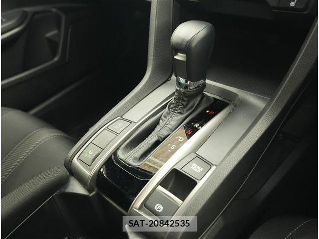 Honda CIVIC 2018-04 8361037-9