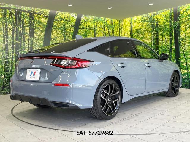 Honda CIVIC 2024-06 8361809-16
