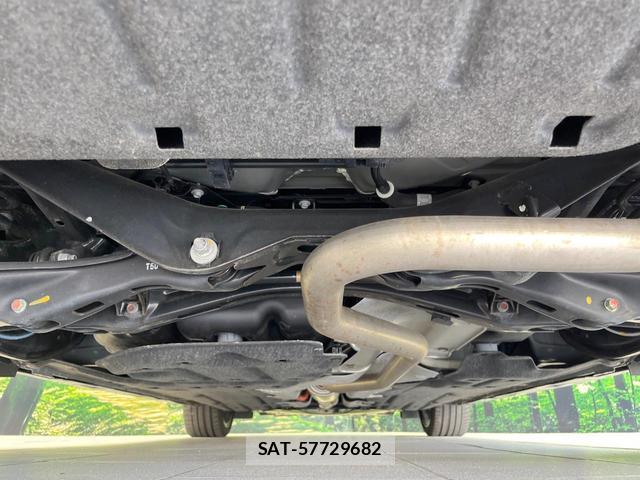 Honda CIVIC 2024-06 8361809-18