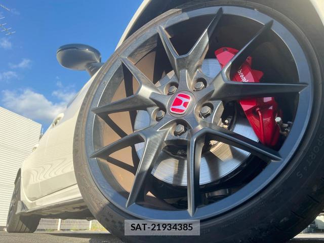 Honda CIVIC 2025-05 8362422-12
