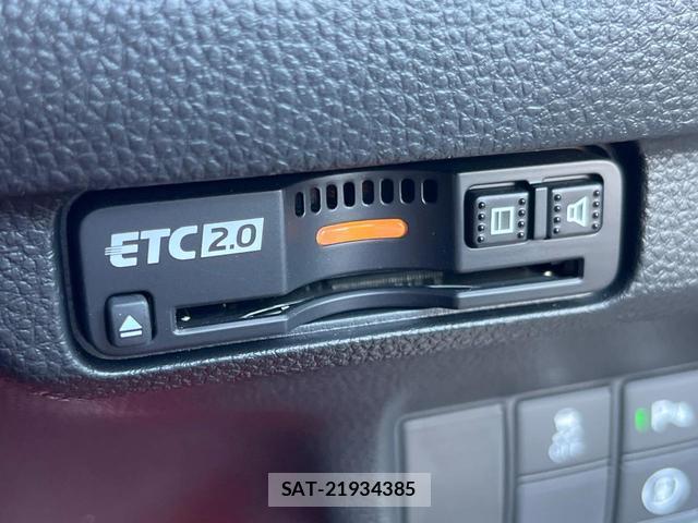 Honda CIVIC 2025-05 8362422-5