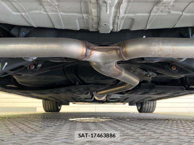 Honda CIVIC 2021-10 8362802-18