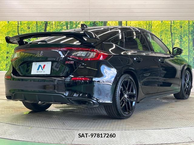 Honda CIVIC 2025-12 8362806-16