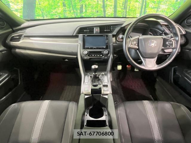 Honda CIVIC 2018-02 8363472-1