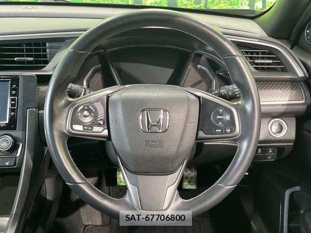 Honda CIVIC 2018-02 8363472-10