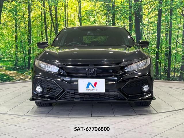 Honda CIVIC 2018-02 8363472-13