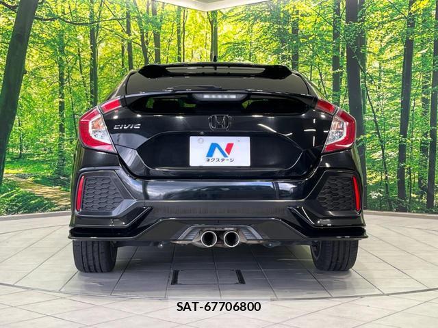 Honda CIVIC 2018-02 8363472-14