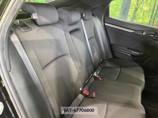 Honda CIVIC 2018-02 8363472-8
