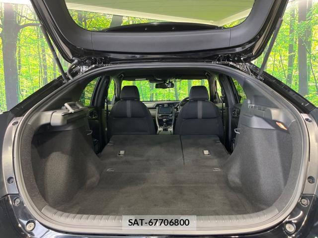 Honda CIVIC 2018-02 8363472-9