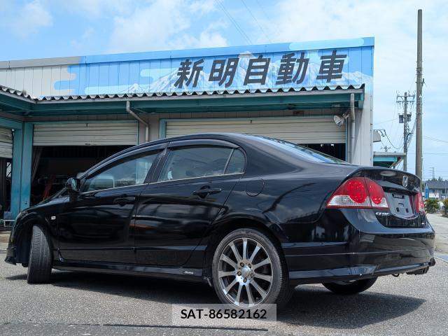 Honda CIVIC 2005-11 8363686-10