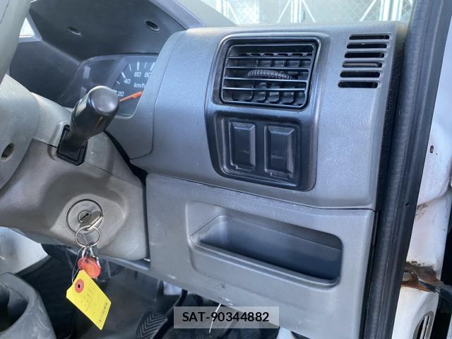 Nissan CLIPPER TRUCK 2005-11 8363863-11