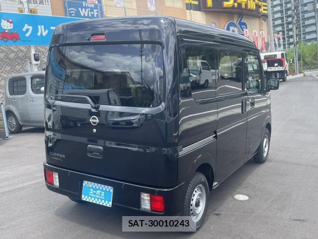 Nissan CLIPPER VAN 2026-07 8362521-5