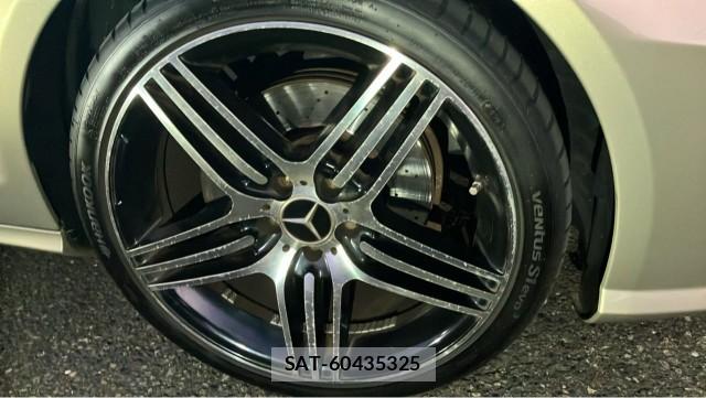 Mercedes Benz CLS-CLASS 2011-06 8362216-8