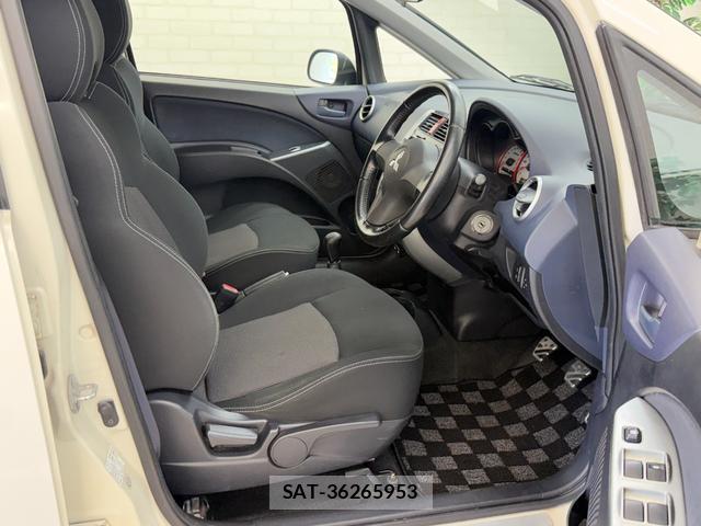 Mitsubishi COLT 2006-06 8362955-5