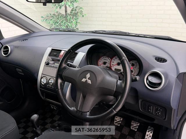 Mitsubishi COLT 2006-06 8362955-9
