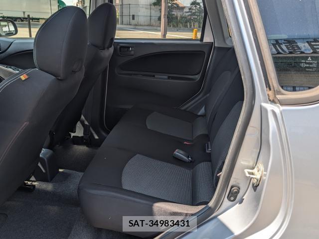 Mitsubishi COLT 2011-06 8363689-19