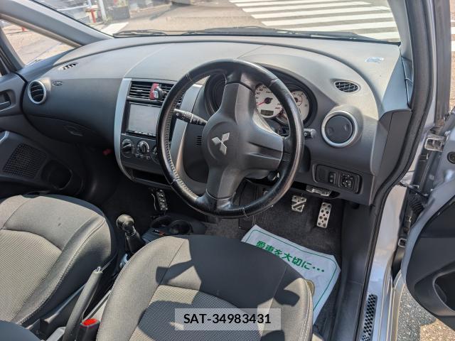 Mitsubishi COLT 2011-06 8363689-2