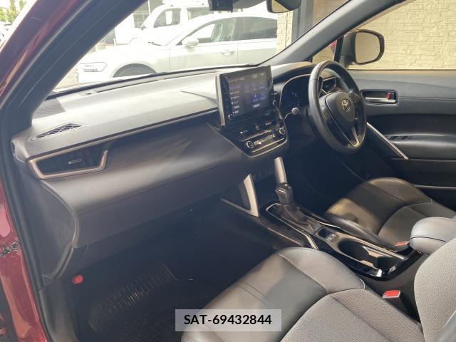 Toyota COROLLA CROSS 2021-09 8363349-16